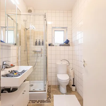 Apartament Perfekt Fuer Gruppen, Familien & Geschaeftsreisende - Naehe Bamberg & Erlangen Adelsdorf Zewnętrze zdjęcie